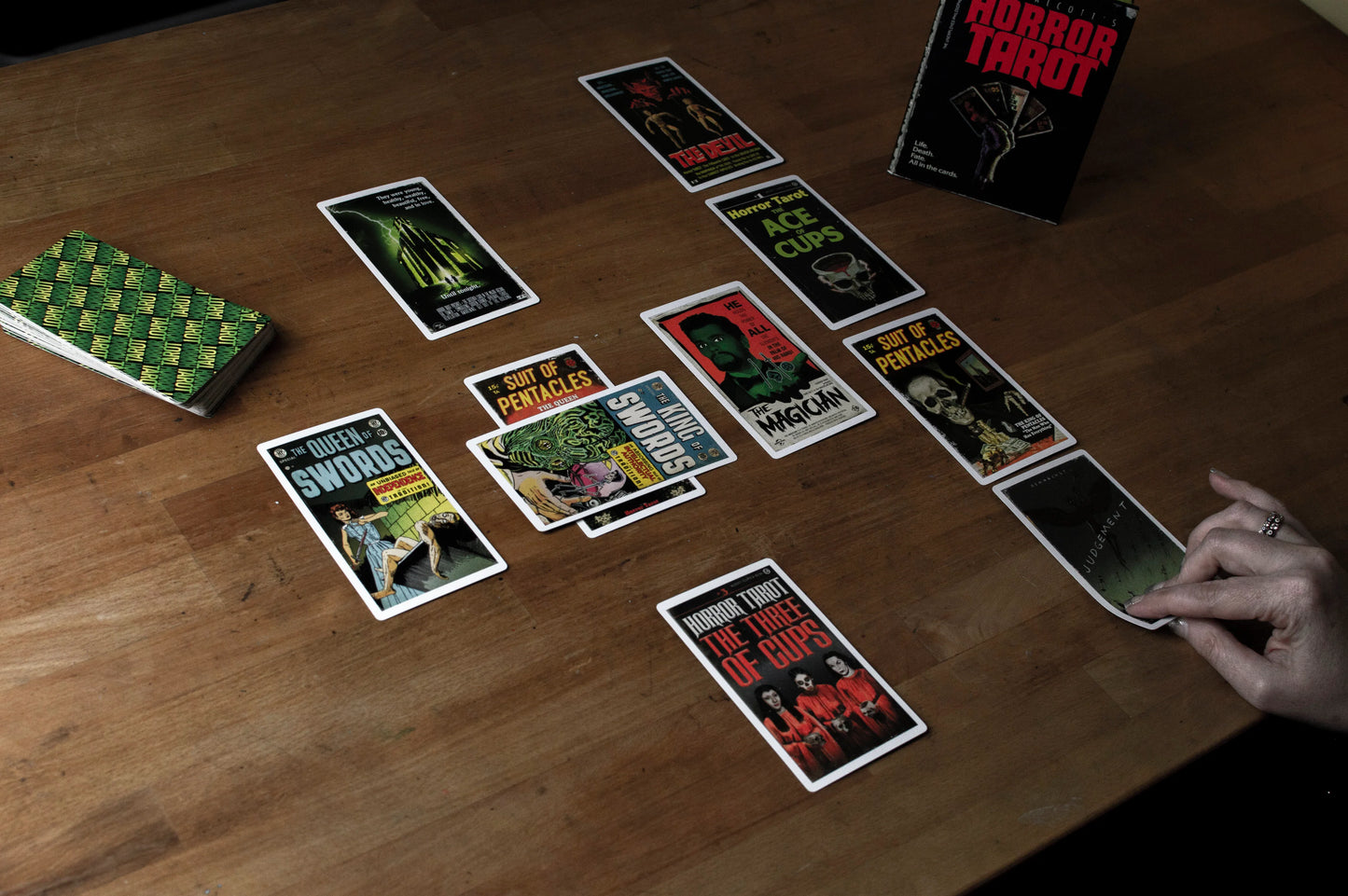HORROR TAROT DECK